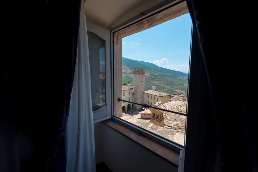 Antica Dimora Alla Rocca Треві Екстер'єр фото